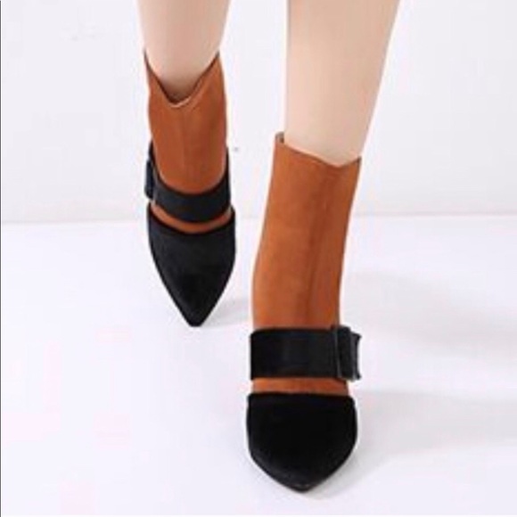 NIB Mackin J Vintage Style Boots Camel/Black - Picture 3 of 8